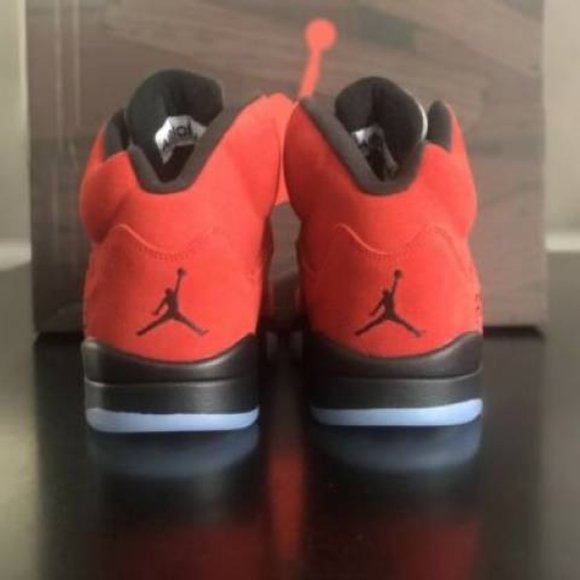 Air Jordan 5 Retro 'Raging Bull' 2021 - Picture 2 of 9